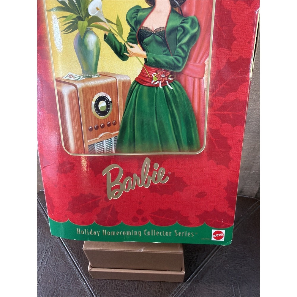 1998 Hallmark Holiday Sensation Barbie Special Edition #19792 1940s Nostalgia - Picture 4 of 16